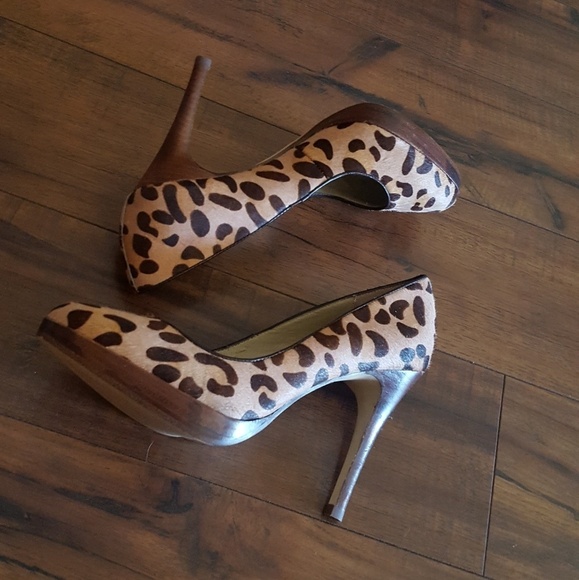 Steve Madden Leopard Print Platform Pumps Heels - Picture 3 of 7